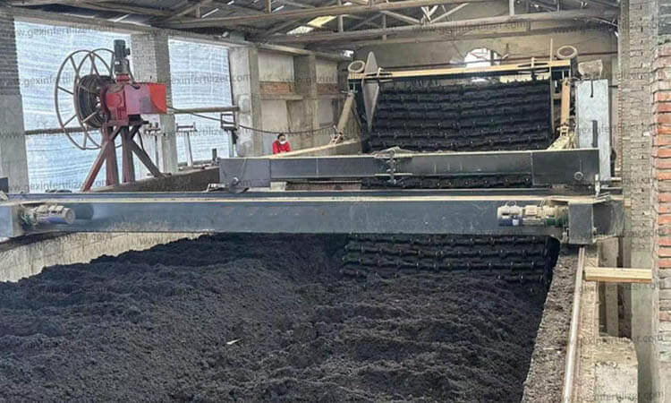 7M Wide Chain Plate Compost Turner Machine